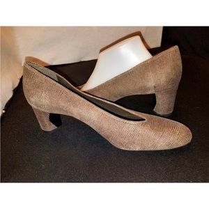“DONATED” Stuart Weitzman, Brown Suede Reptile Embossed Slip-on Pumps, Sz 10M